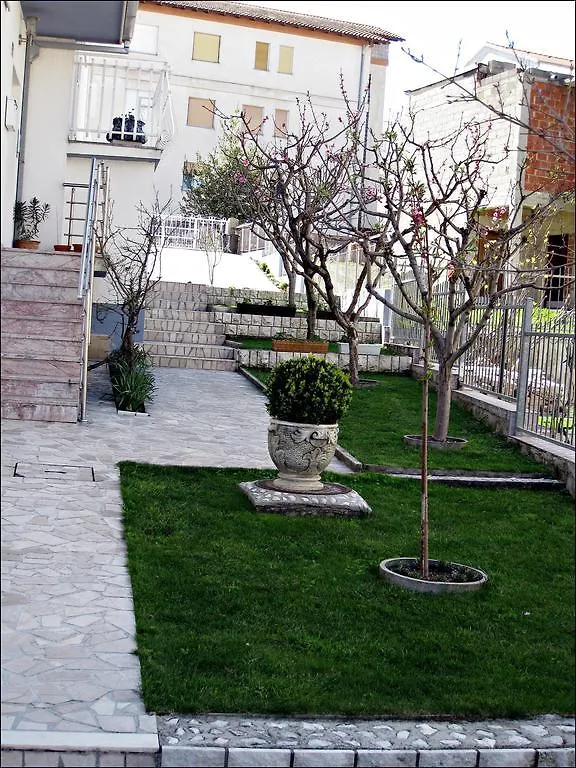 Apartment Blaz Stobrec 0*, Split Croatia