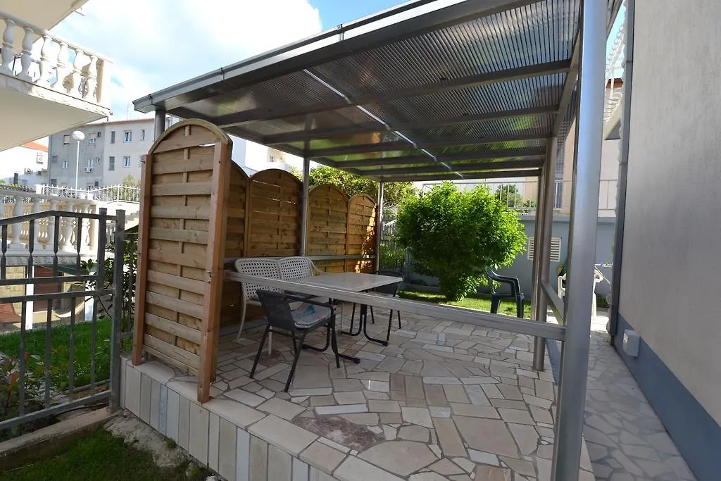 Apartment Blaz Stobrec 0*, Split Croatia