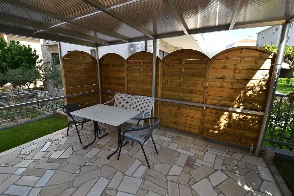 Apartment Blaz Stobrec  Split