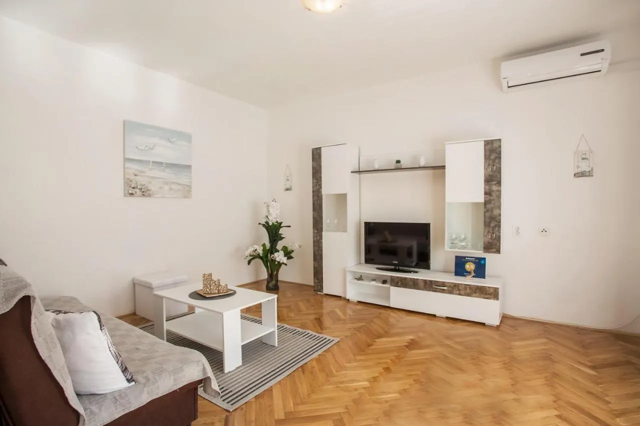 Apartment Blaz Stobrec